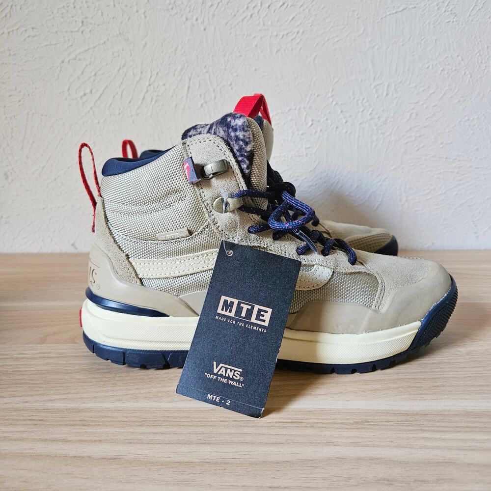 Vans Women's MTE 2 Hydroguard 360 Hiking Boots sz 8
